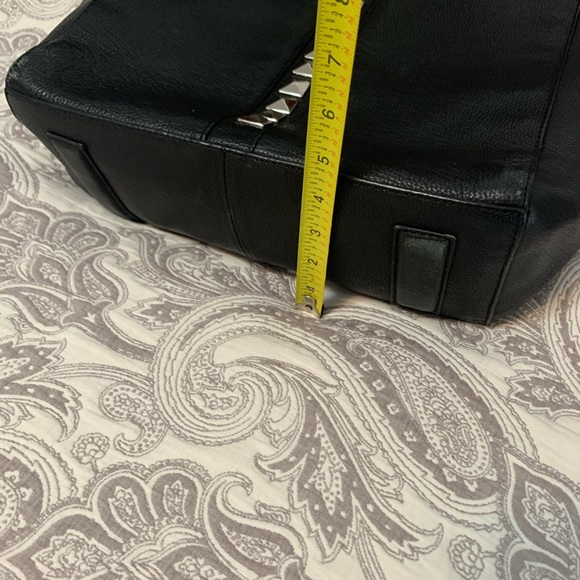 BCBGMaxazria women handbag - Picture 10 of 16